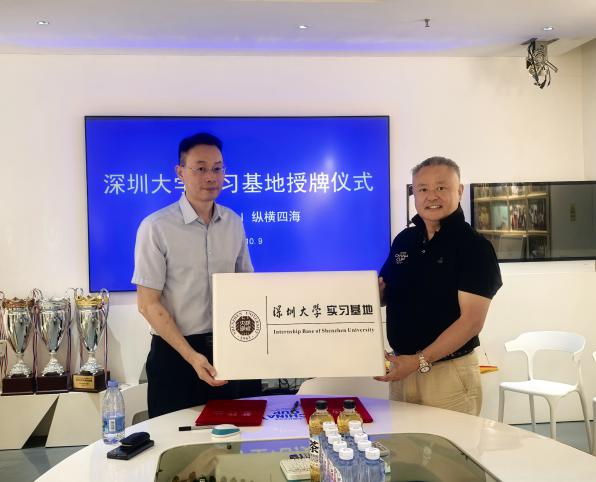 免费黑料网站