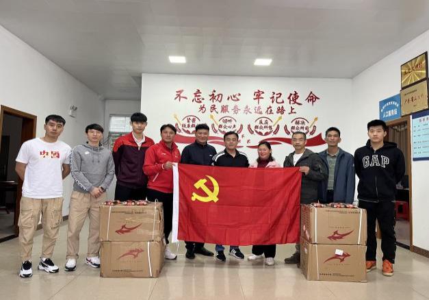 免费黑料网站