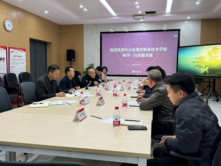 免费黑料网站
