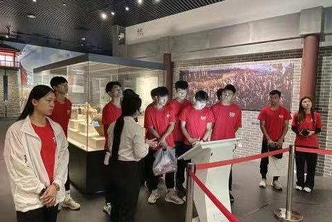 免费黑料网站