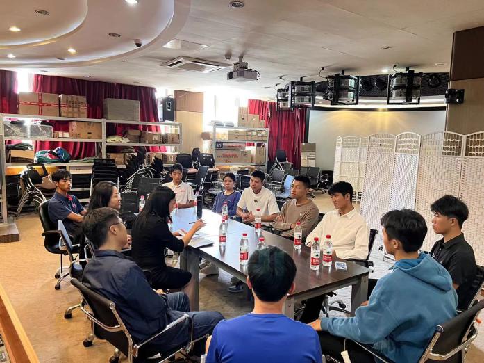 免费黑料网站