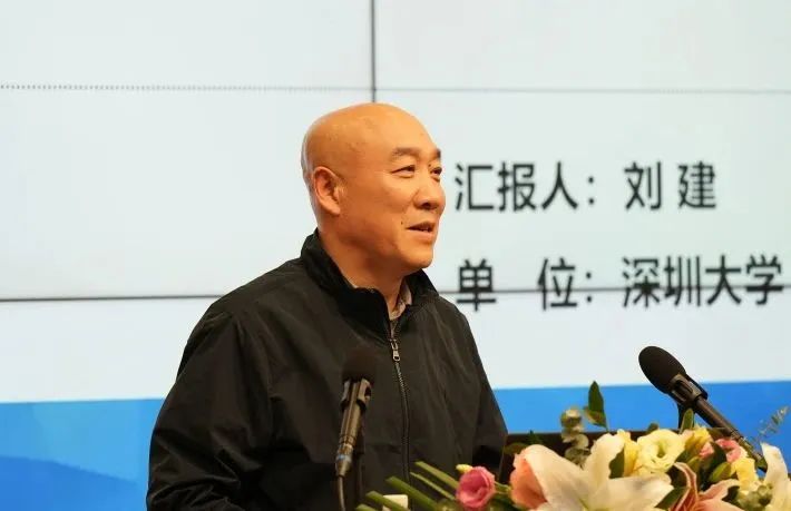免费黑料网站