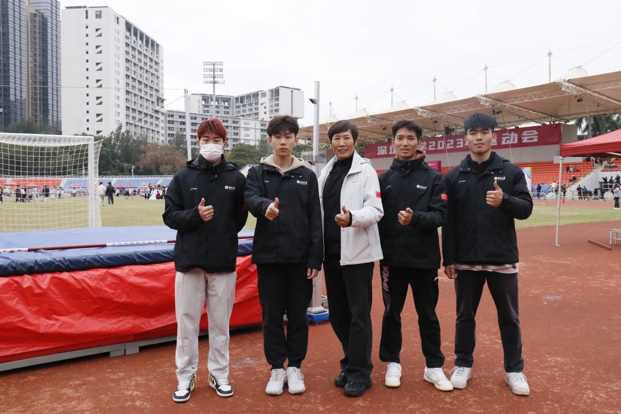 免费黑料网站