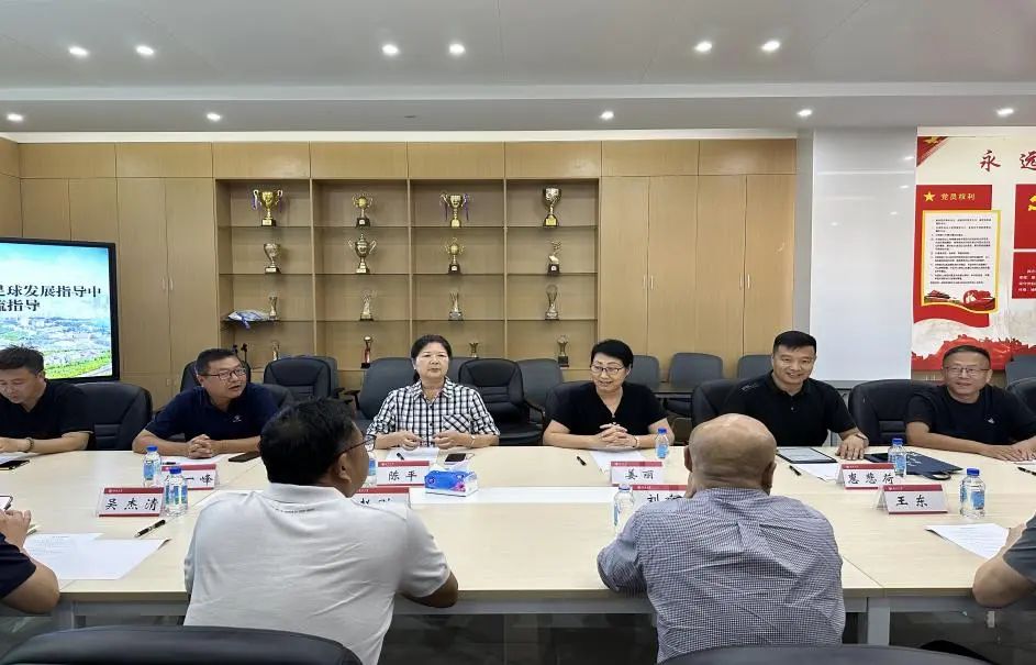 免费黑料网站