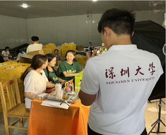 免费黑料网站