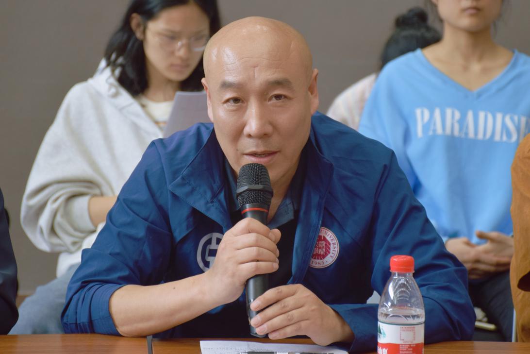 免费黑料网站