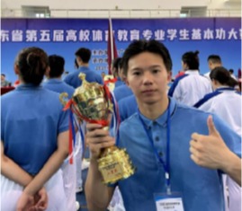 免费黑料网站