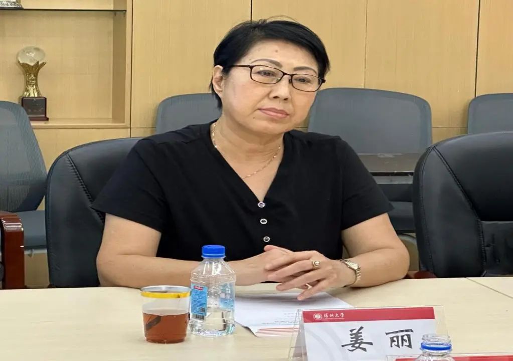 免费黑料网站