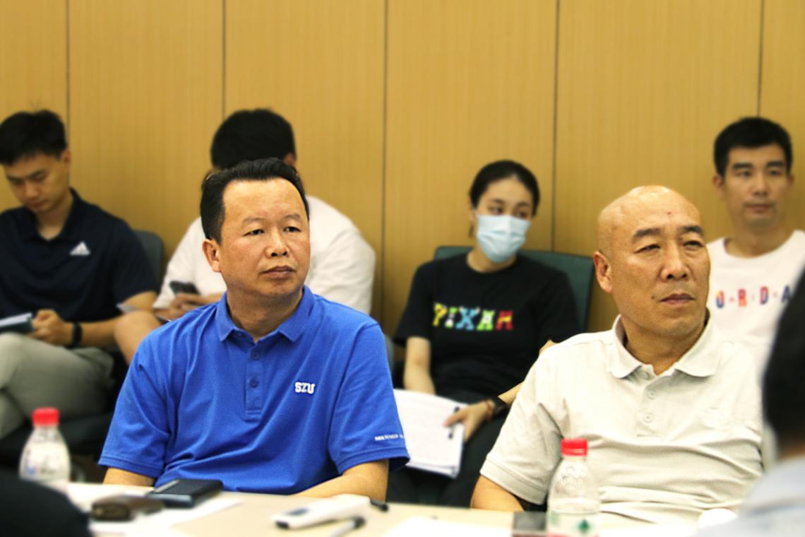 免费黑料网站