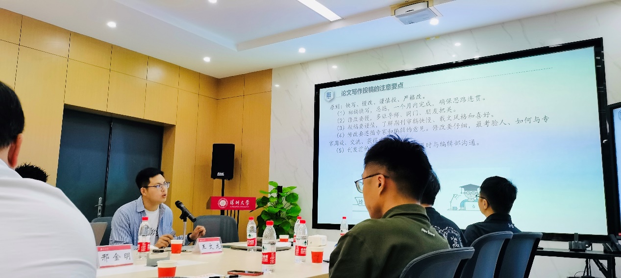 免费黑料网站