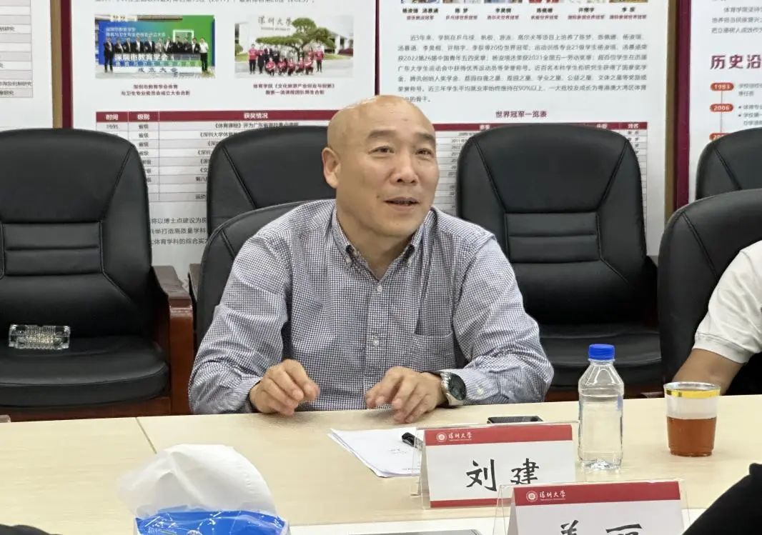 免费黑料网站