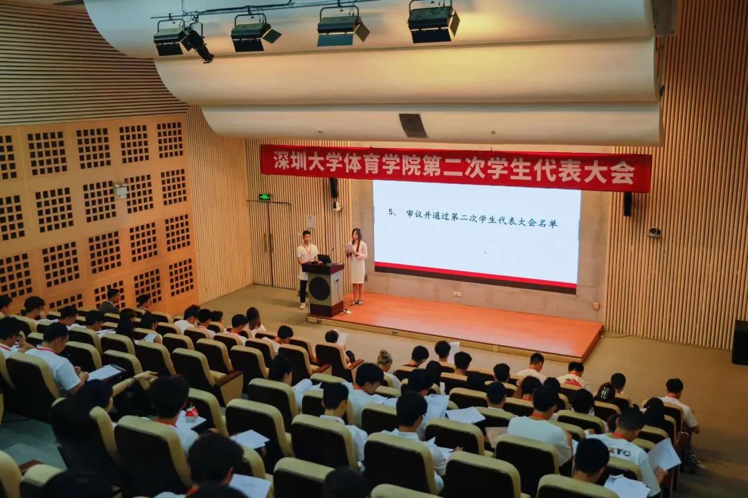 免费黑料网站