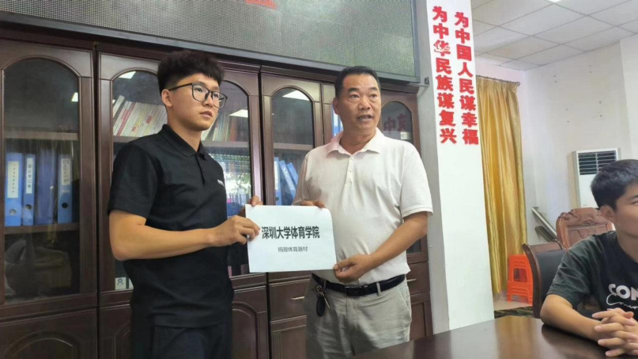免费黑料网站