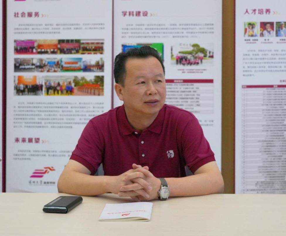免费黑料网站
