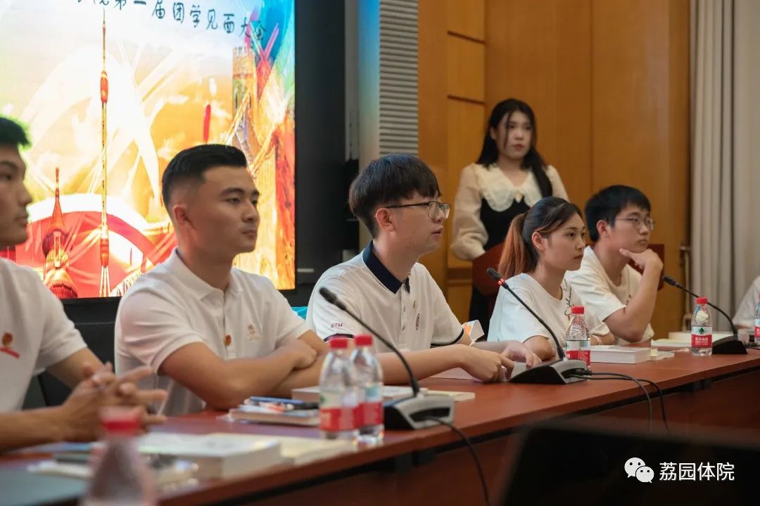 免费黑料网站