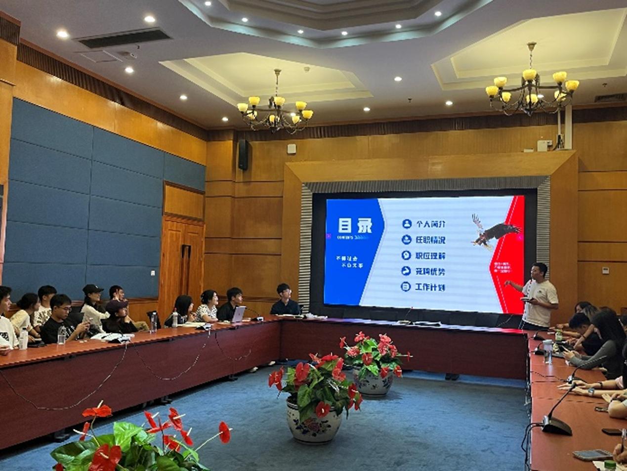 免费黑料网站