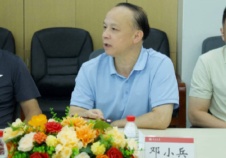 免费黑料网站