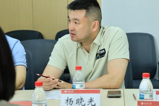 免费黑料网站