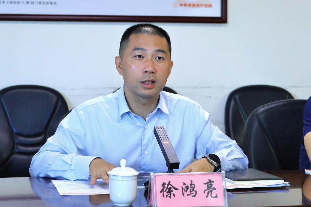 免费黑料网站
